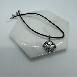 Lia Sophia Retired Sheridan Necklace☘️🌈